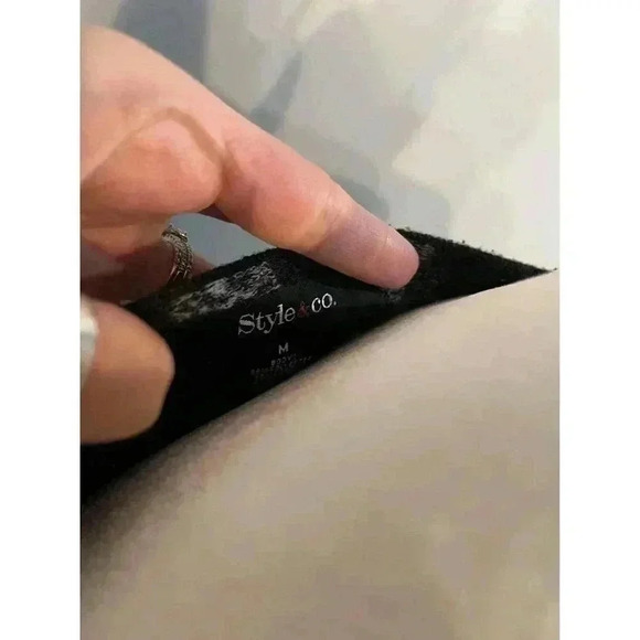 Women’s Sweater Black with Lace and Sequin Detail Size Medium - Picture 2 of 2